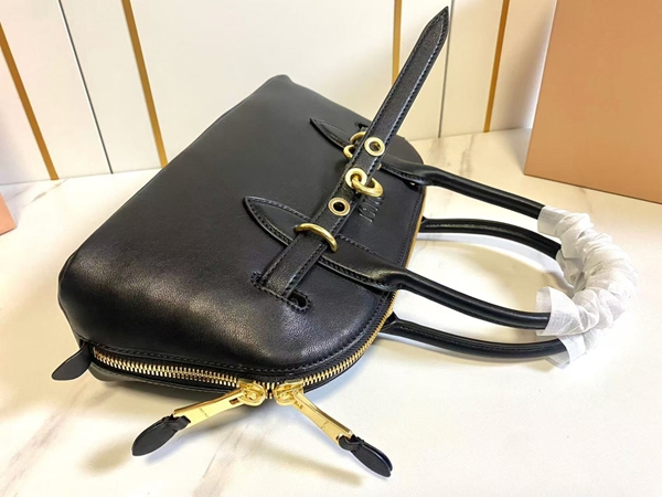 スーパーコピーブランドバッグ素材ディテール